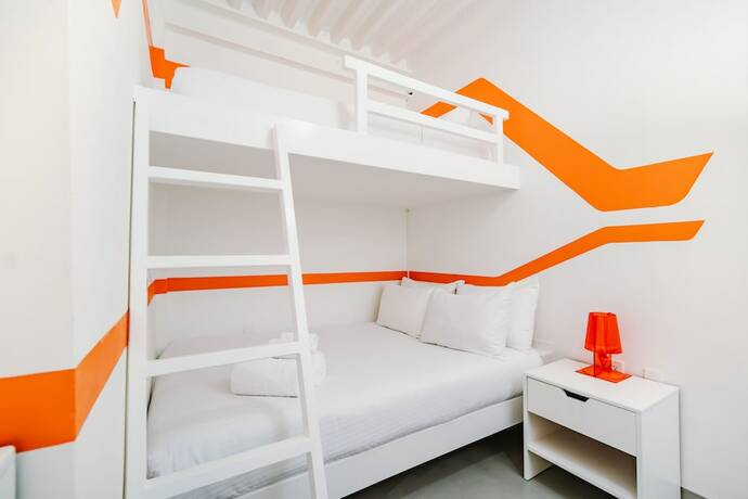 Imagen de la habitación del Hotel The Freedom. Foto 16