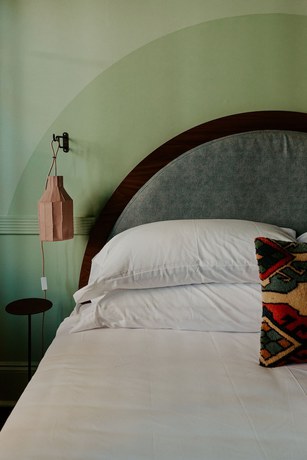 Imagen de la habitación del Hotel The Frenchmen. Foto 5