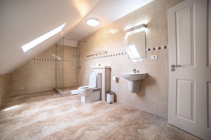 Imagen de la habitación del Hotel The Frontier. Foto 17