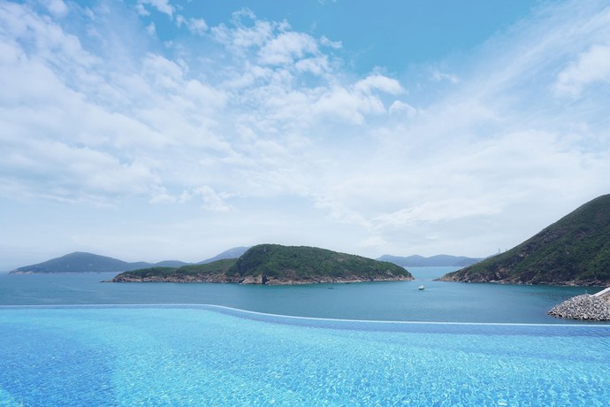 Imagen de la piscina del Hotel The Fullerton Ocean Park Hotel Hong Kong. Foto 20