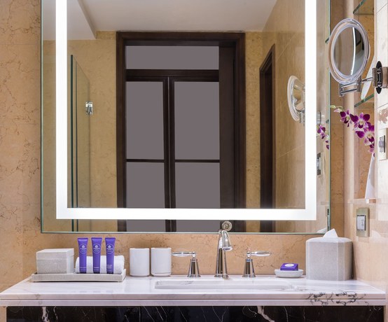 Imagen de la habitación del Hotel The Fullerton Singapore. Foto 12