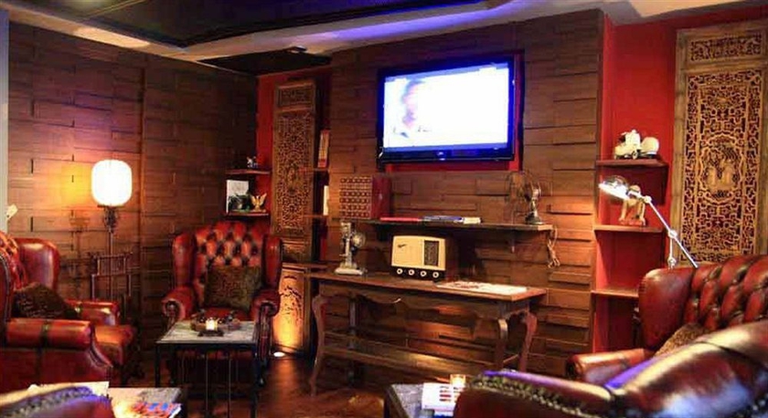 Imagen de los interiores del Hotel The Fusion Suites. Foto 10