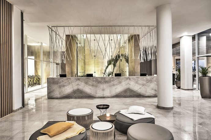 Imagen de los interiores del Hotel The G. Foto 15