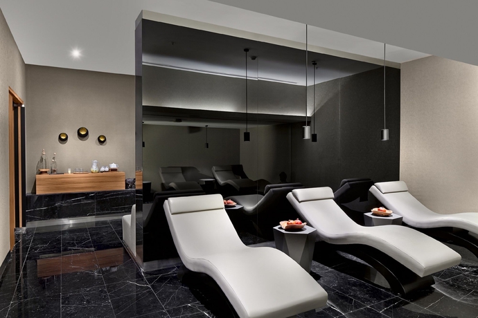 Imagen de la piscina del Hotel The G Hotels Istanbul. Foto 16