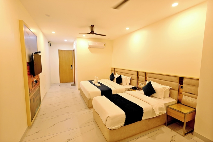 Imagen de la habitación del Hotel The GM Luxe Near Shree Khatu Shyam Ji Mandir. Foto 4
