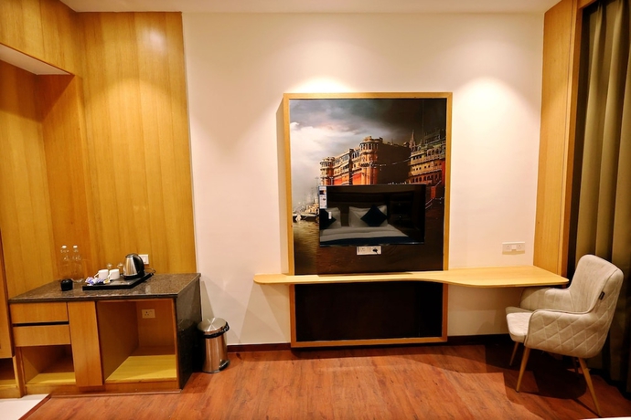 Imagen de la habitación del Hotel The GM Luxe Near Shree Khatu Shyam Ji Mandir. Foto 12
