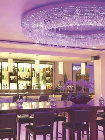 Imagen del bar/restaurante del Hotel The Galmont. Foto 3