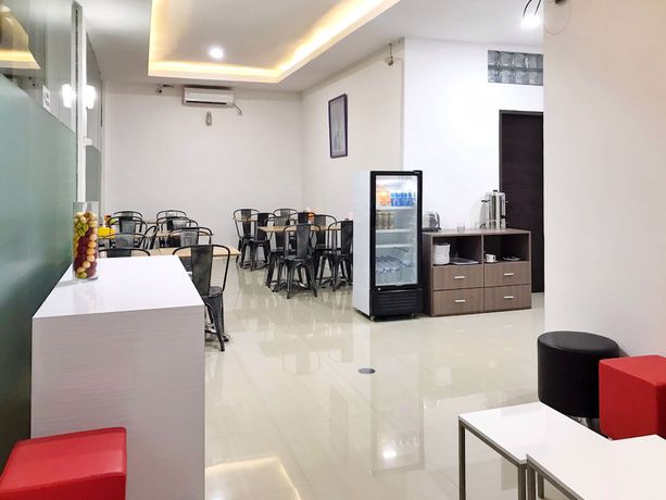 Imagen del bar/restaurante del Hotel The Galton Bau-Bau. Foto 6