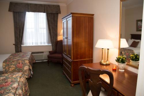 Imagen de la habitación del Hotel The Gananoque Inn & Spa. Foto 6