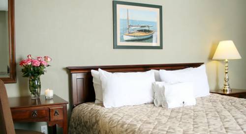 Imagen de la habitación del Hotel The Gananoque Inn & Spa. Foto 15