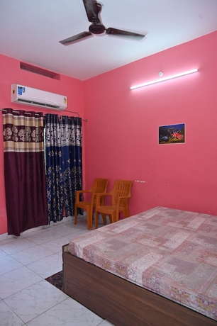 Imagen de la habitación del Hotel The Ganga Guest House. Foto 8