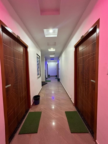 Imagen de los interiores del Hotel The Ganga Residency. Foto 11