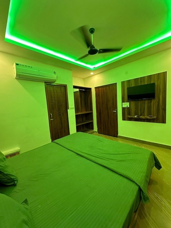 Imagen de la habitación del Hotel The Ganga Residency. Foto 7