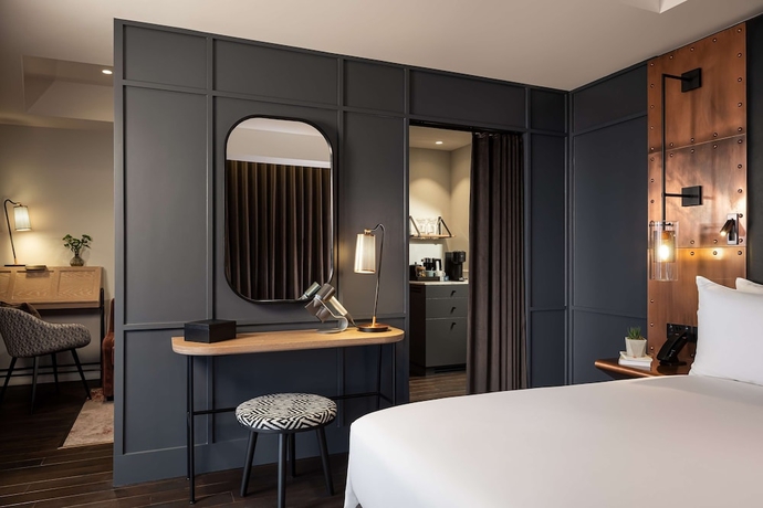 Imagen de la habitación del Hotel The Gantry London, Curio Collection by Hilton. Foto 12