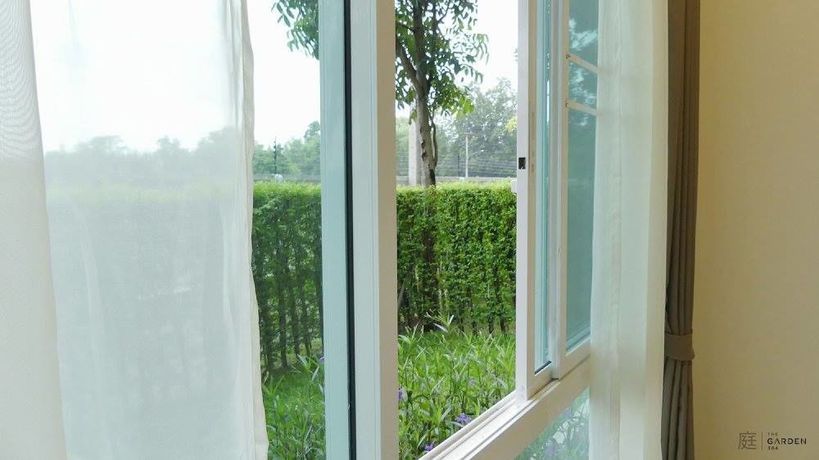 Imagen de la piscina del Hotel The Garden 304. Foto 20