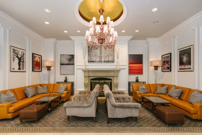 Imagen del bar/restaurante del Hotel The Garden City. Foto 2