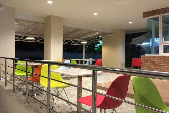 Imagen de los interiores del Hotel The Garden Living. Foto 19