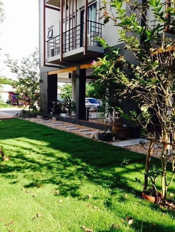 Imagen de los exteriores del Hotel The Garden Room Khonkaen. Foto 18