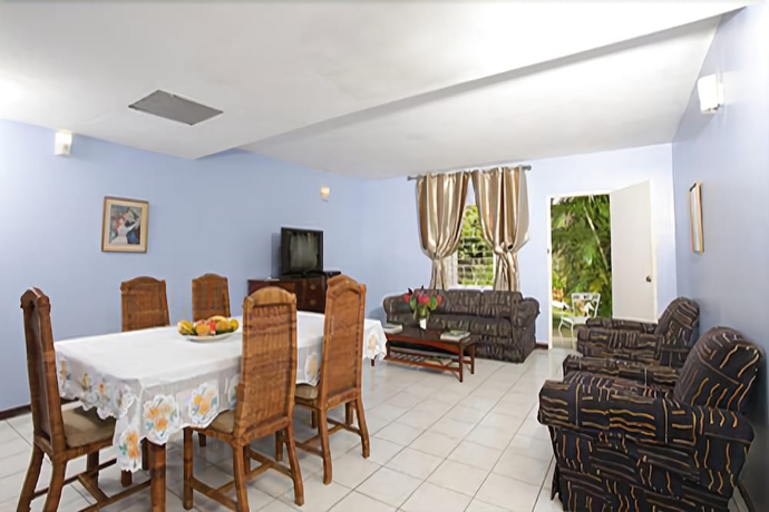 Imagen de la habitación del Hotel The Gardens. Foto 10