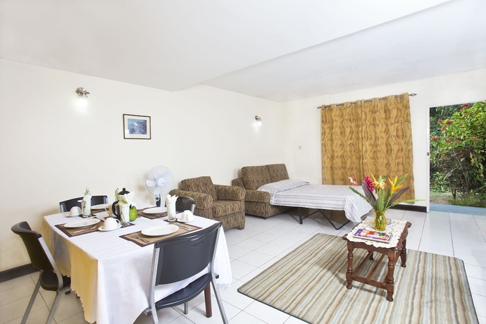 Imagen de los interiores del Hotel The Gardens. Foto 17