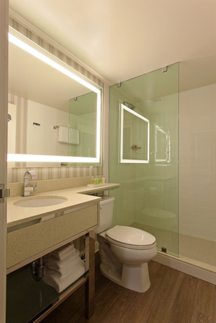 Imagen de la habitación del Hotel The Garland. Foto 10