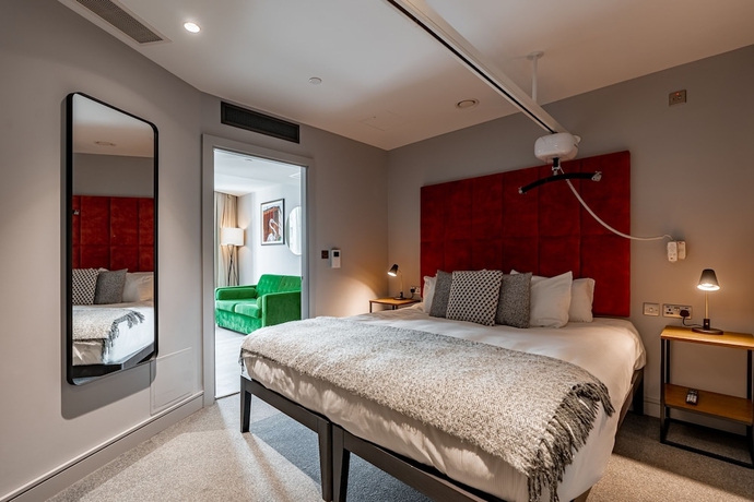 Imagen de la habitación del Hotel The Gate, Londres. Foto 9