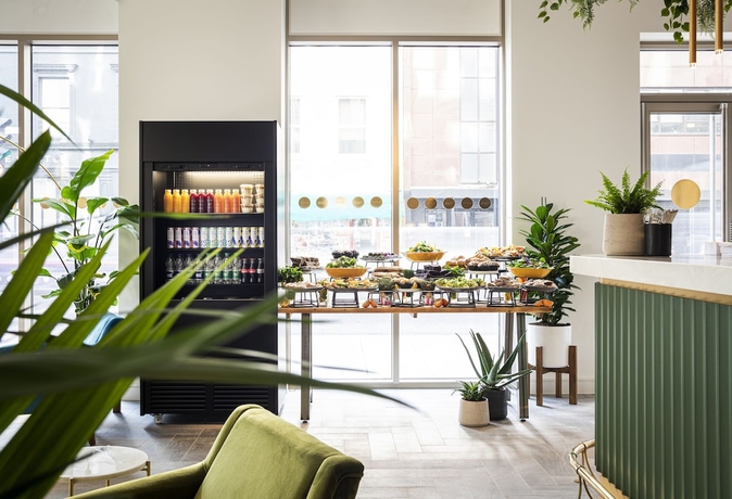 Imagen del bar/restaurante del Hotel The Gate, Londres. Foto 2