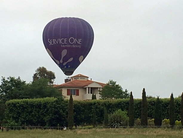 Imagen de los exteriores del Hotel The Gatehouse At Villa Raedward. Foto 15