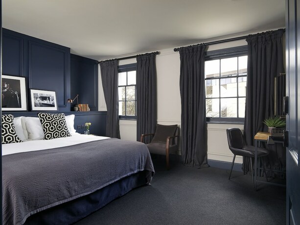 Imagen general del Hotel The George, Cheltenham. Foto 2