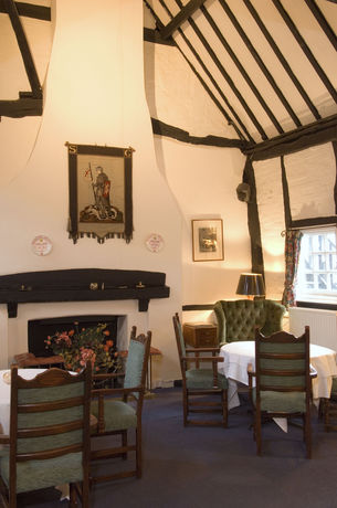 Imagen de los exteriores del Hotel The George Dorchester-on-thames. Foto 10