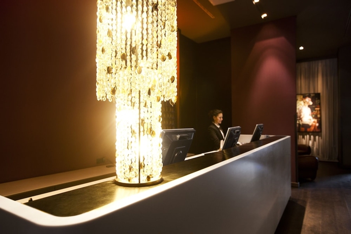 Imagen de los interiores del Hotel The George, Hamburgo. Foto 16