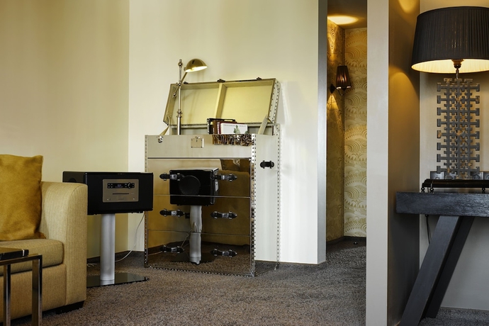 Imagen de la habitación del Hotel The George, Hamburgo. Foto 13