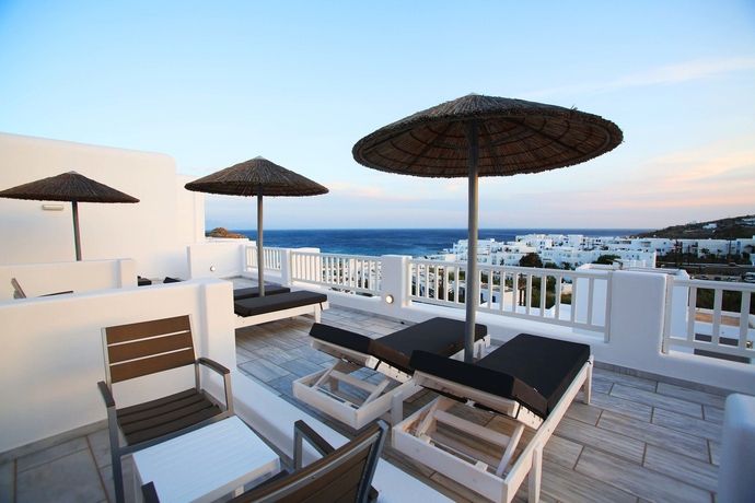 Imagen de la habitación del Hotel The George, Plati Gialos. Foto 9