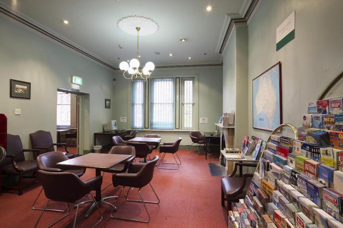 Imagen de los interiores del Hotel The George Sydney - Hostel. Foto 11