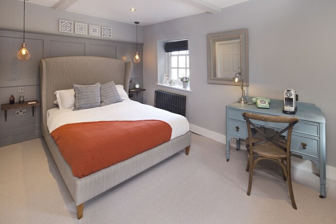 Imagen de la habitación del Hotel The George Townhouse. Foto 15