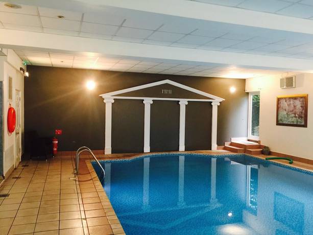 Imagen de la piscina del Hotel The Georgian, Haslemere, Surrey. Foto 19