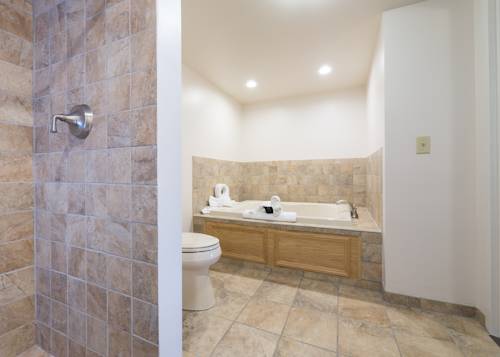 Imagen de la habitación del Hotel The Georgian Lakeside Resort. Foto 8