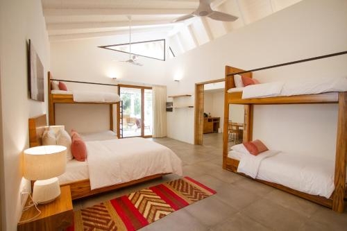 Imagen de la habitación del Hotel The Gilded Iguana. Foto 8