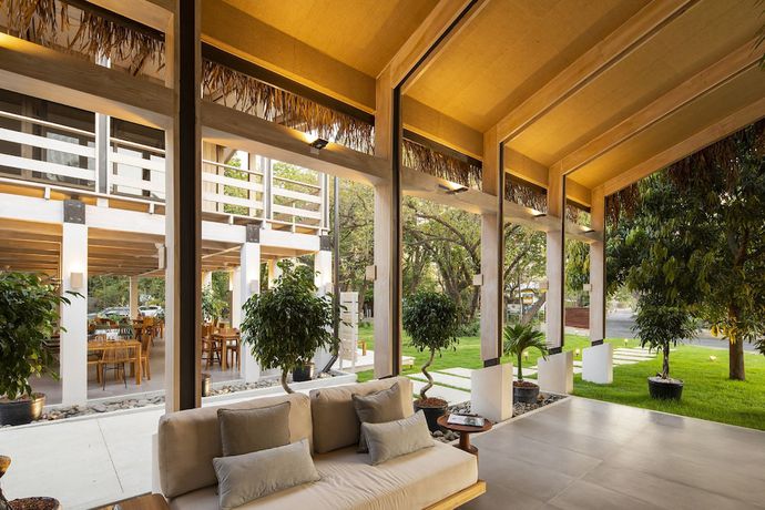 Imagen de los interiores del Hotel The Gilded Iguana Surf. Foto 18