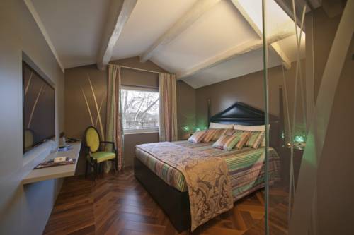 Imagen de la habitación del Hotel The Glam Boutique Hotel and Apt. Foto 14