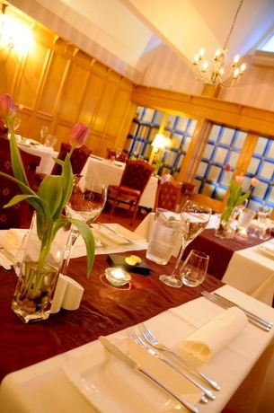Imagen del bar/restaurante del Hotel The Glen Yr Afon House. Foto 2