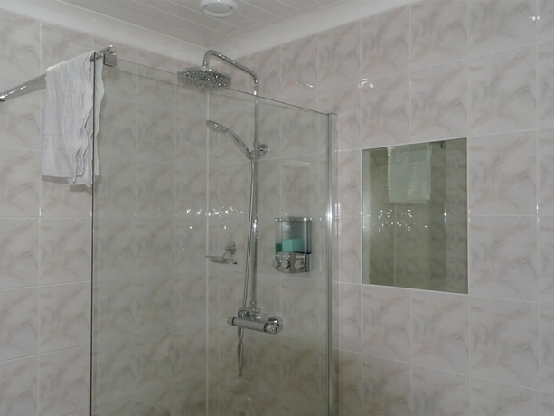Imagen de la habitación del Hotel The Gleniffer. Foto 16