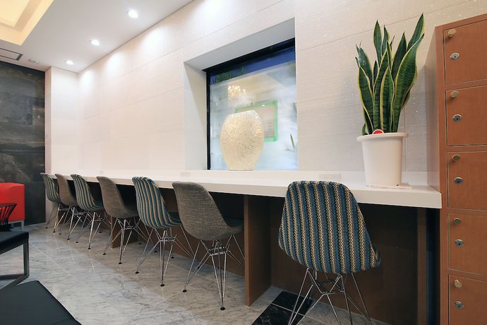 Imagen de los interiores del Hotel The Global Tokyo. Foto 15