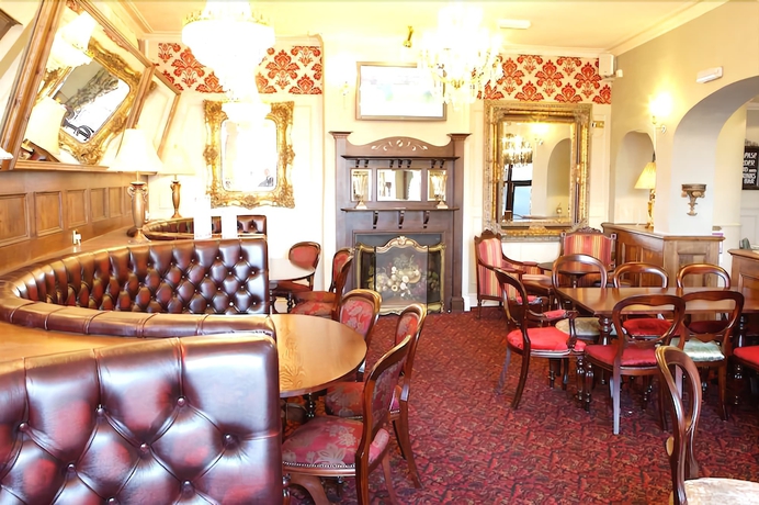 Imagen del bar/restaurante del Hotel The Globe And Crown. Foto 5