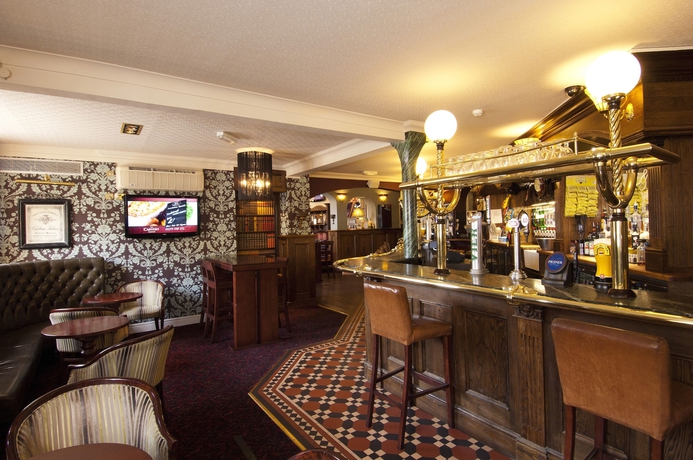 Imagen del bar/restaurante del Hotel The Globe And Crown. Foto 11