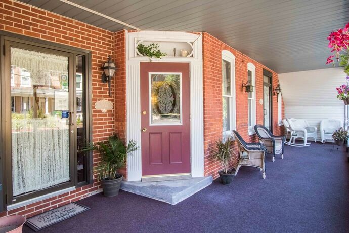 Imagen general del Hotel The Globe Inn, East Greenville. Foto 9