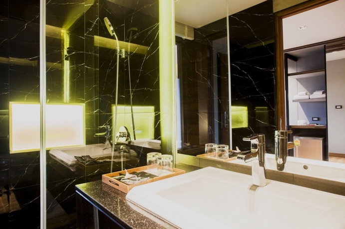 Imagen de la habitación del Hotel The Glory Gold. Foto 10