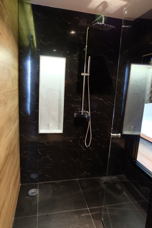 Imagen de la habitación del Hotel The Glory Gold. Foto 14