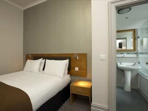 Imagen de la habitación del Hotel The Goddard Arms. Foto 13