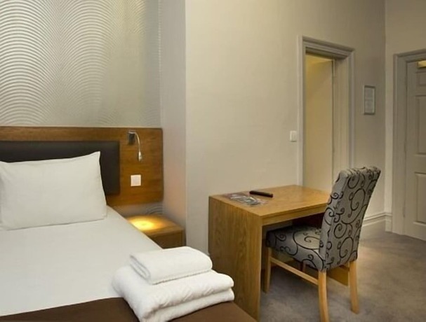 Imagen de la habitación del Hotel The Goddard Arms. Foto 17